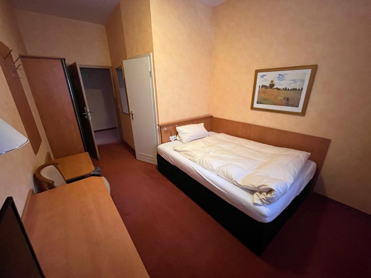 Landhotel Ritter-Post Angelbachtal Buitenkant foto